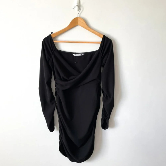 Zara Ruched V Neck Long Sleeve Mini Dress Black Size Medium - Picture 3 of 7